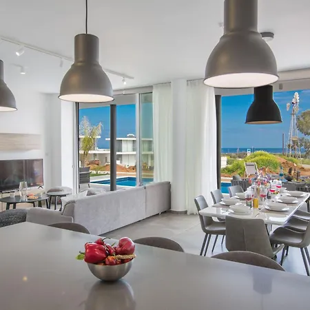Ferienvilla Olivine Pearl Mit Meerblick Holiday home *